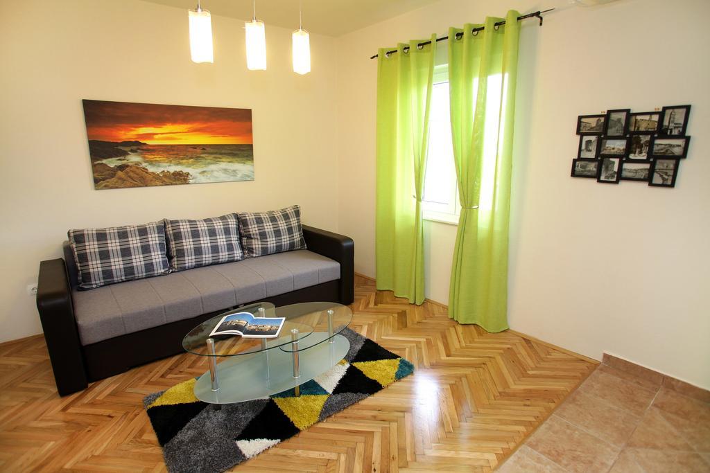 Apartment Biocic トロギール 部屋 写真