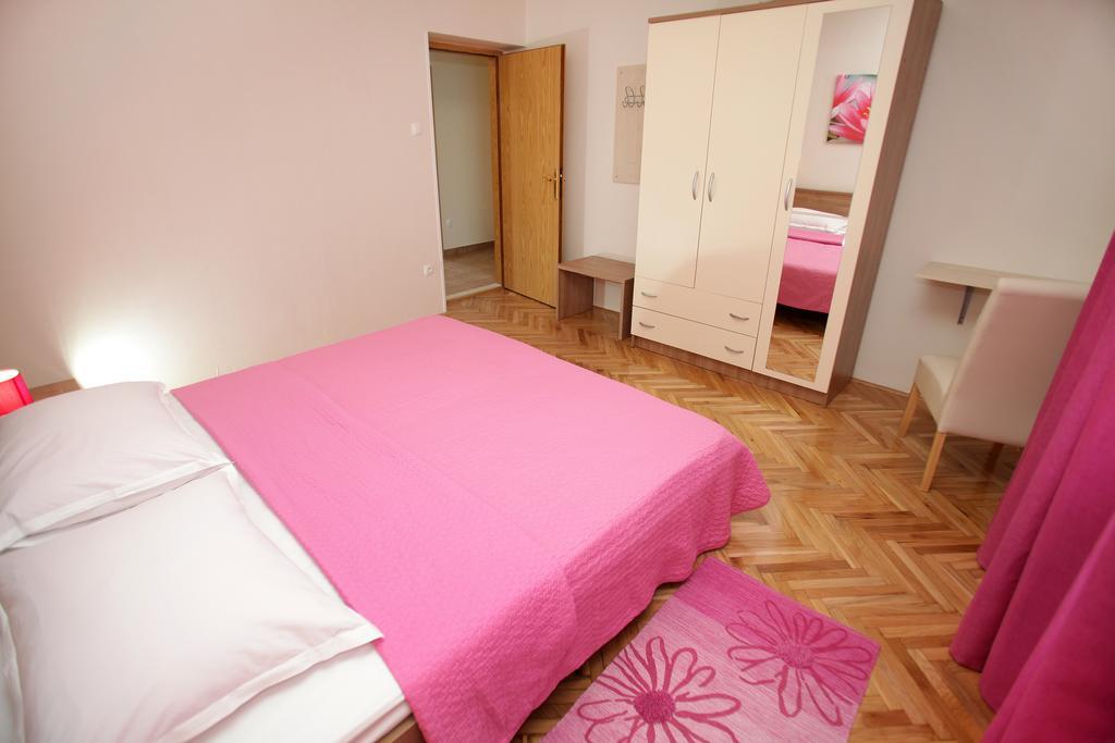 Apartment Biocic トロギール 部屋 写真
